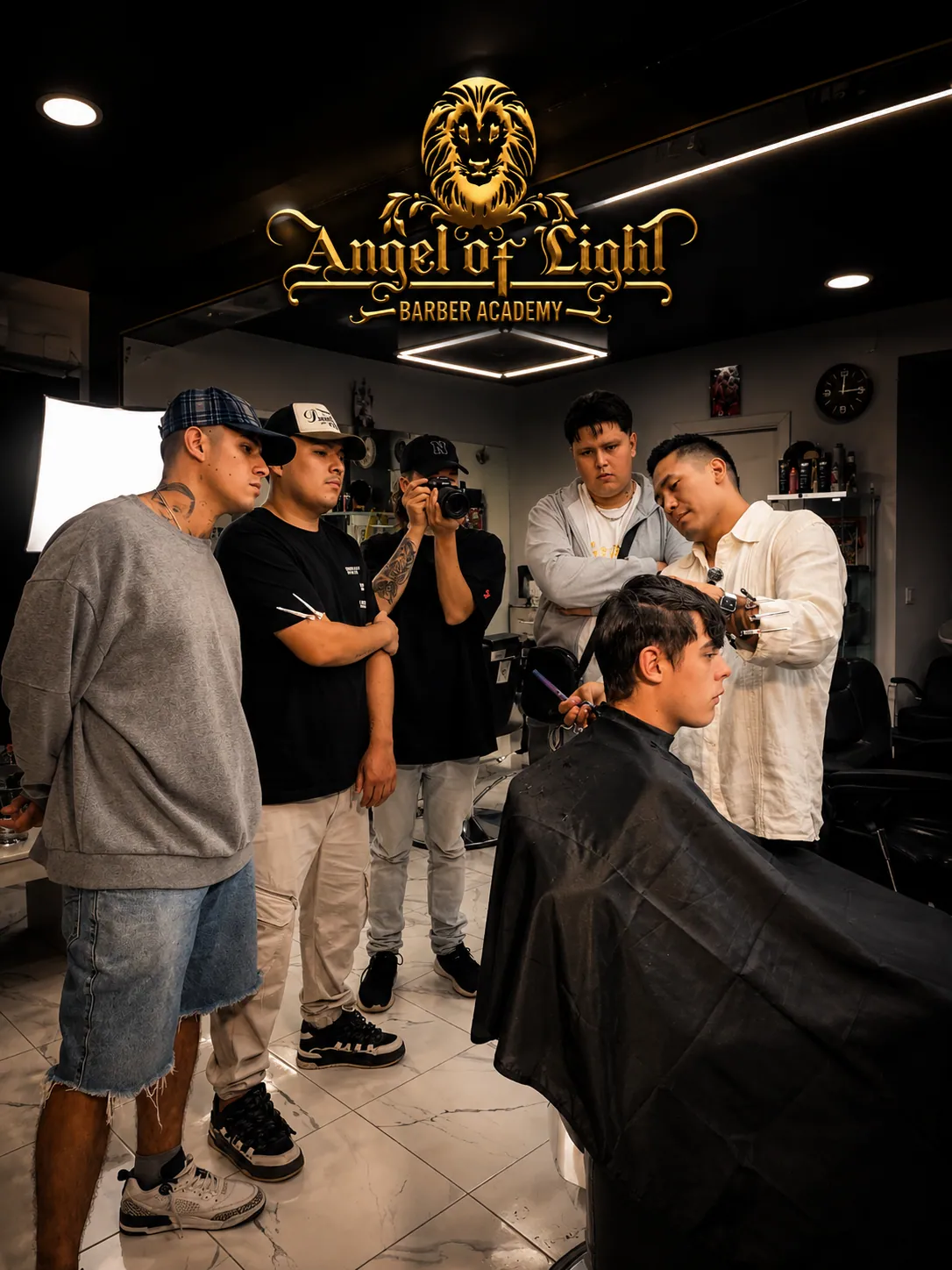 La transmisión del oficio en Angel of Light Barber Academy